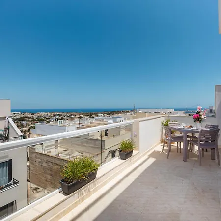 Penthouse Seaviews Hot Tub By Homely Appartement