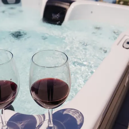 Penthouse Seaviews Hot Tub By Homely Appartement