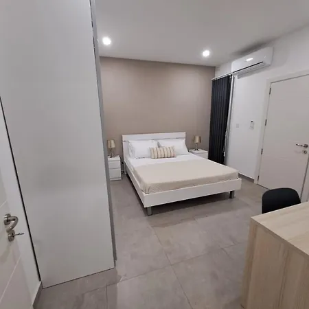 Penthouse Seaviews Hot Tub By Homely Apartament