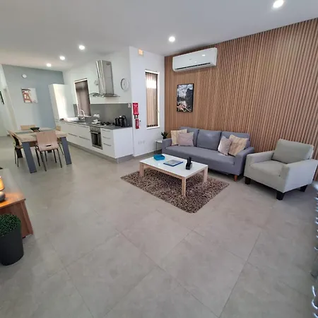 Penthouse Seaviews Hot Tub By Homely * المليحة