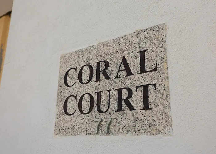 Penthouse Seaviews Hot Tub By Homely المليحة