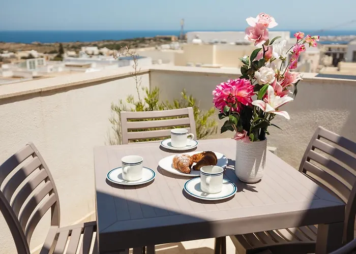 Penthouse Seaviews Hot Tub By Homely *