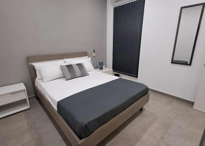 شقة Penthouse Seaviews Hot Tub By Homely *