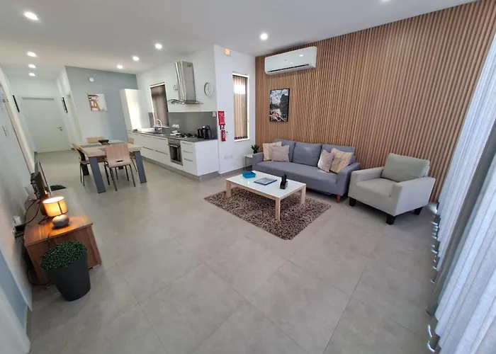 Penthouse Seaviews Hot Tub By Homely * المليحة