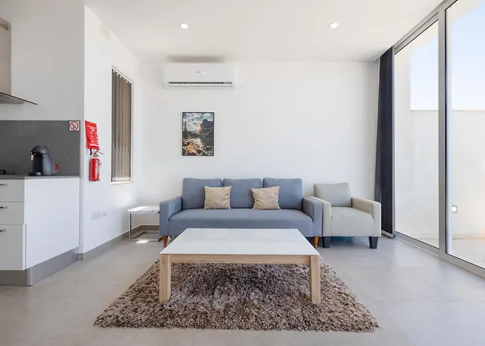 Penthouse Seaviews Hot Tub By Homely شقة المليحة